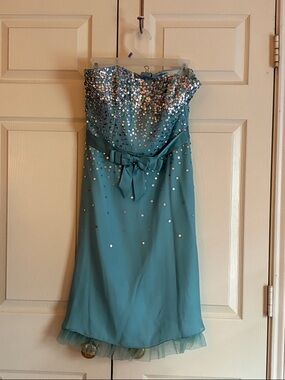 Betsy Johnson Teal Sequin Strapless Cocktail Dress with Bow- size 8